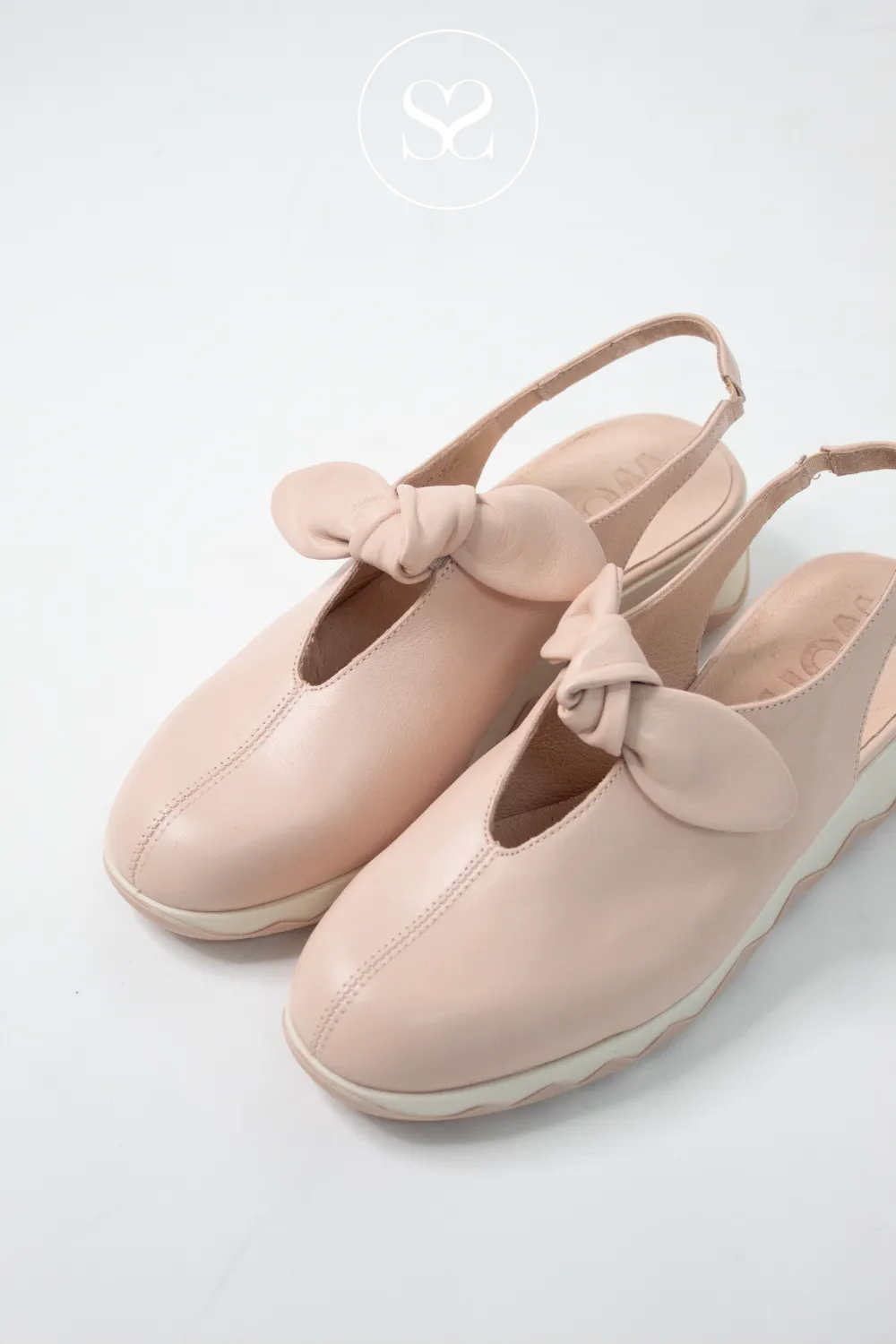 WONDERS C-7602 NUDE LEATHER SLINGBACK WEDGE SHOES